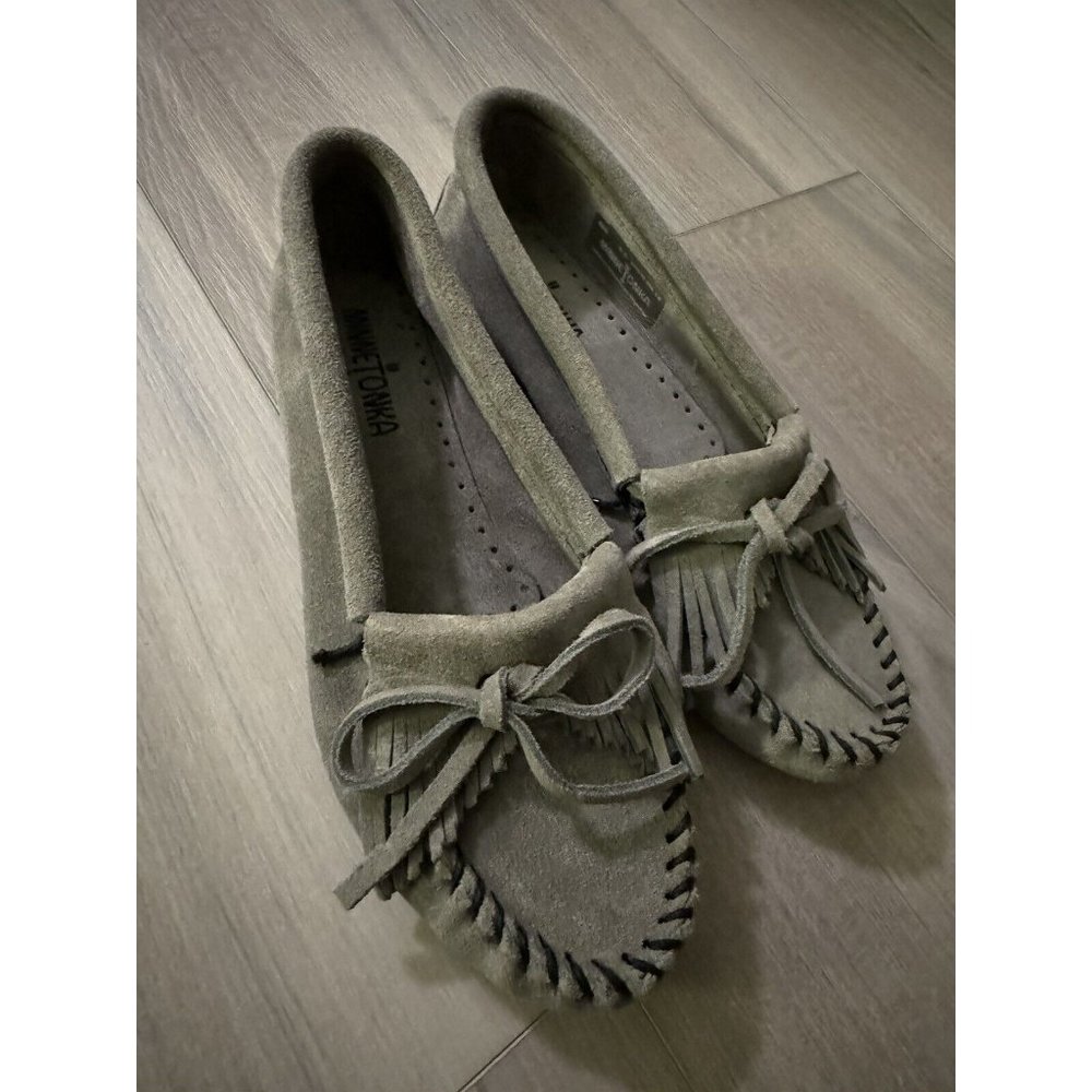 Minnetonka Sage Green Suede Tassel‎ Slip On Moccasins Shoes Flats Sz 6.5